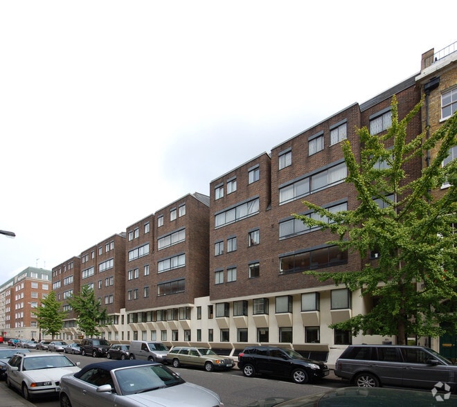 20-22 Harley St, London for lease - Building Photo - Image 3 of 6