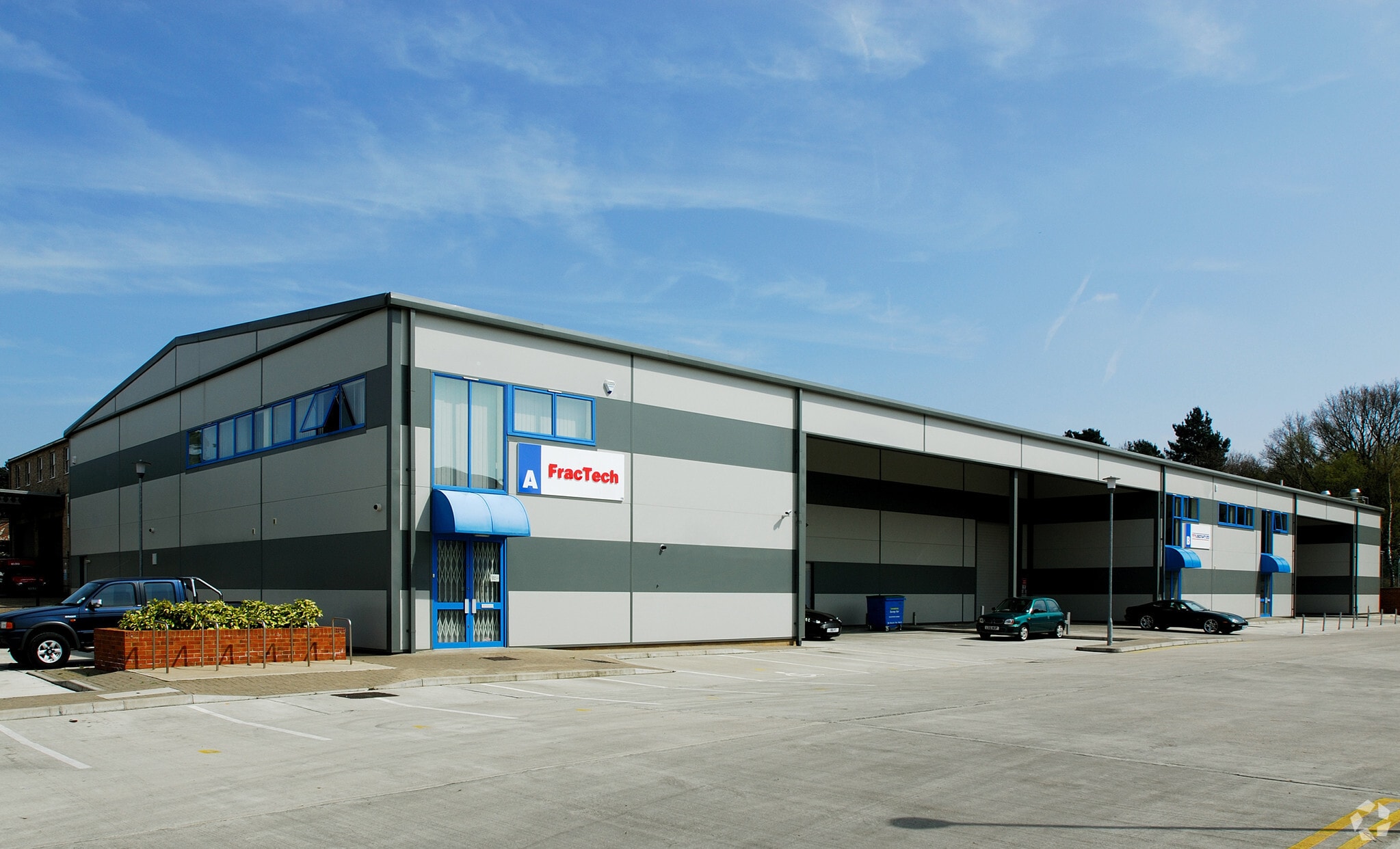 Forsyth Rd, Woking for sale Primary Photo- Image 1 of 1