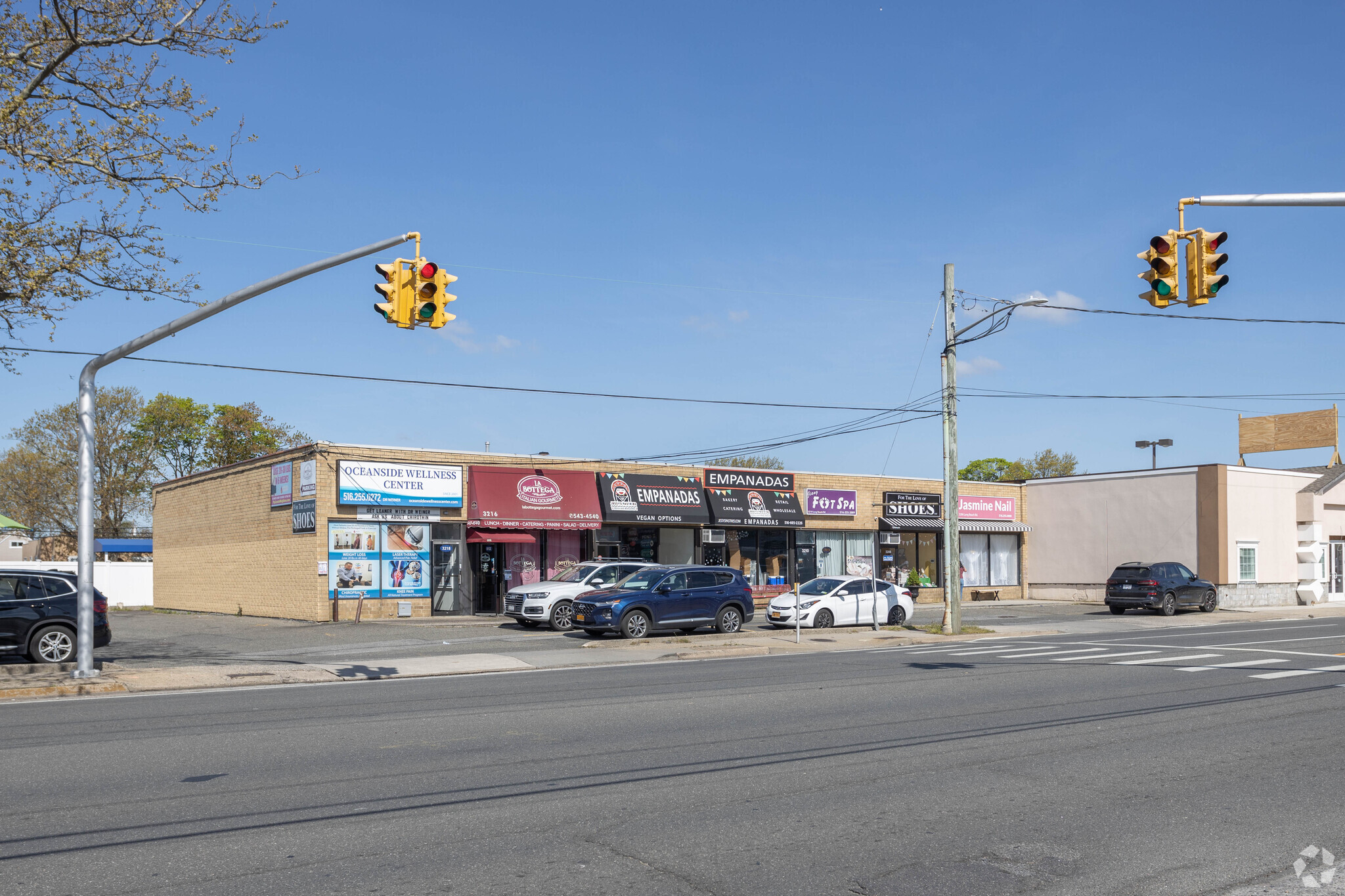 3206-3224 Long Beach Rd, Oceanside, NY for sale Building Photo- Image 1 of 18