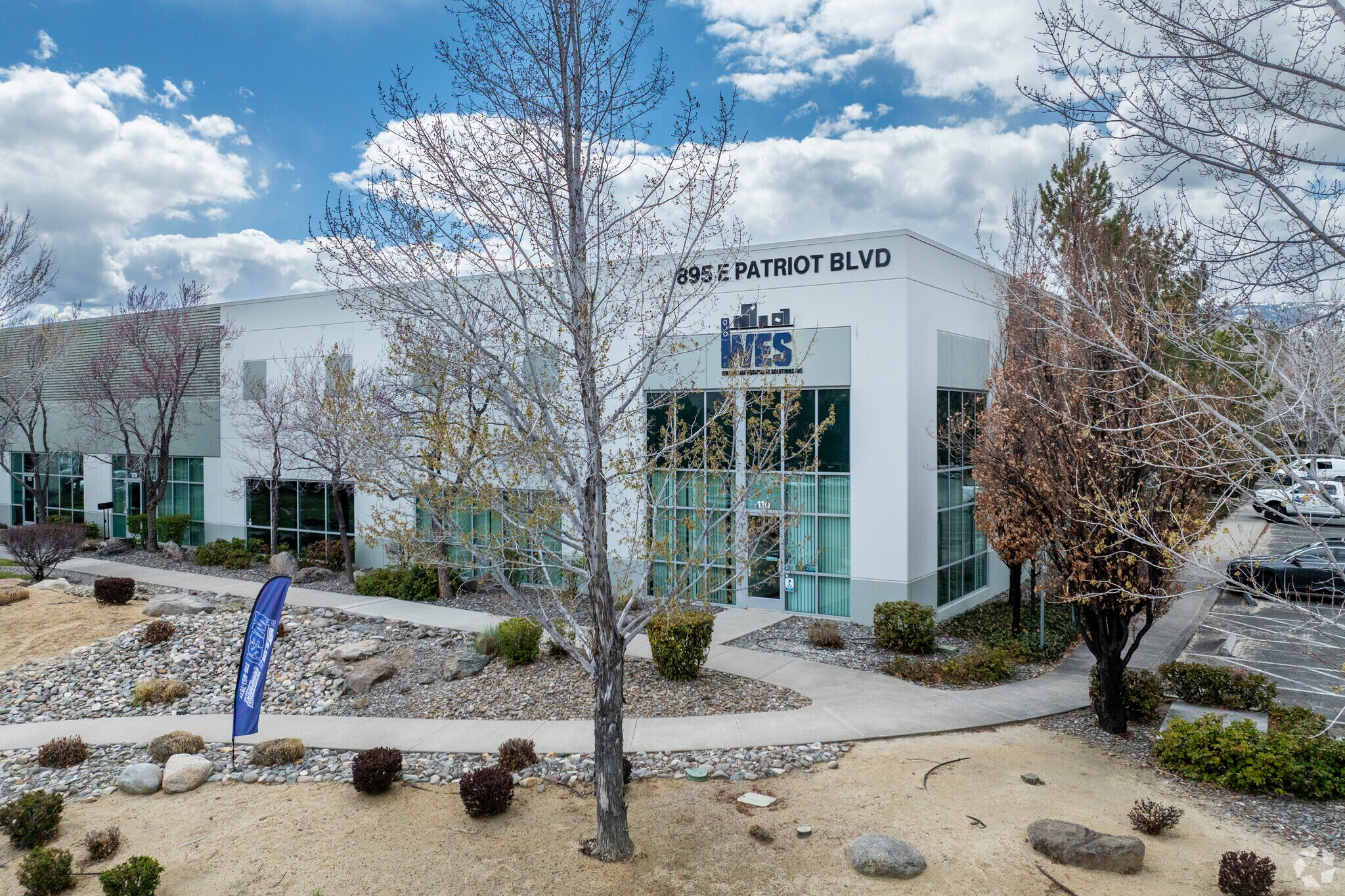 895 E Patriot Blvd, Reno, NV for lease Primary Photo- Image 1 of 9