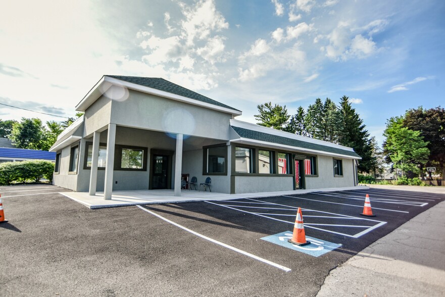 700 Oriskany Blvd, Yorkville, NY for sale - Building Photo - Image 1 of 1