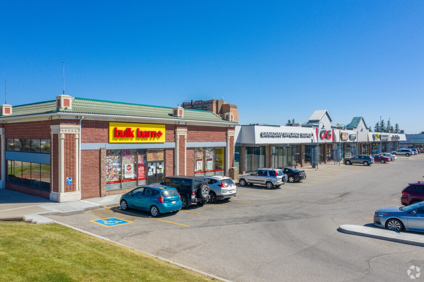 9250 Macleod Trl, Calgary, AB T2J 0P5