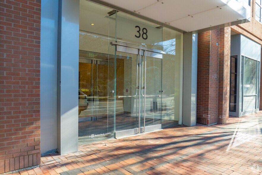 38 Sidney St, Cambridge, MA for lease - Building Photo - Image 2 of 4