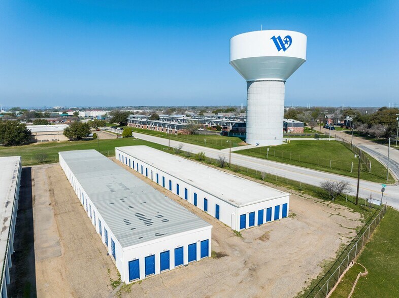 300 Owen Ln, Waco, TX for sale - Primary Photo - Image 1 of 1