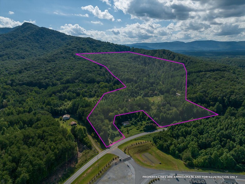 823 Silver Creek Rd, Mill Spring, NC for sale - Aerial - Image 2 of 22