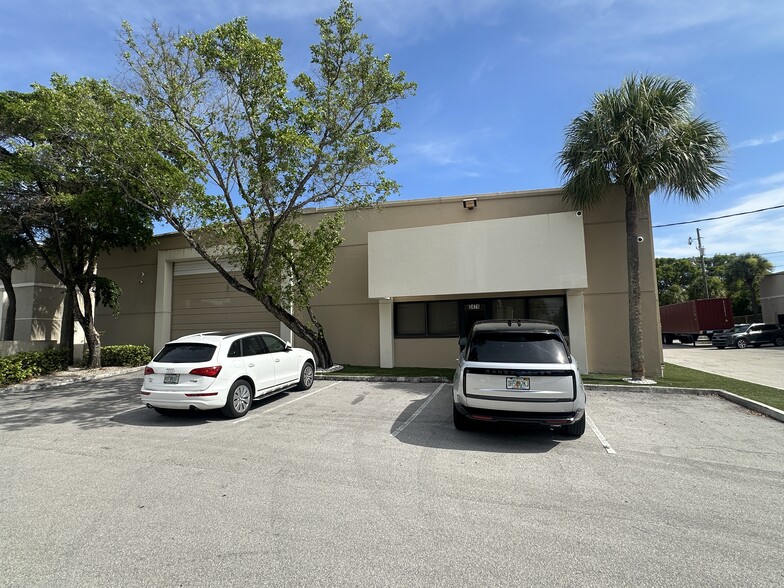 3474-3476 SW 15th St, Deerfield Beach, Deerfield Beach, FL for lease - Building Photo - Image 2 of 9