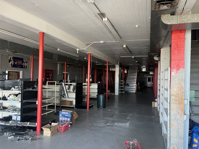 215 W Canal Dr, Kennewick, WA for sale - Building Photo - Image 3 of 9