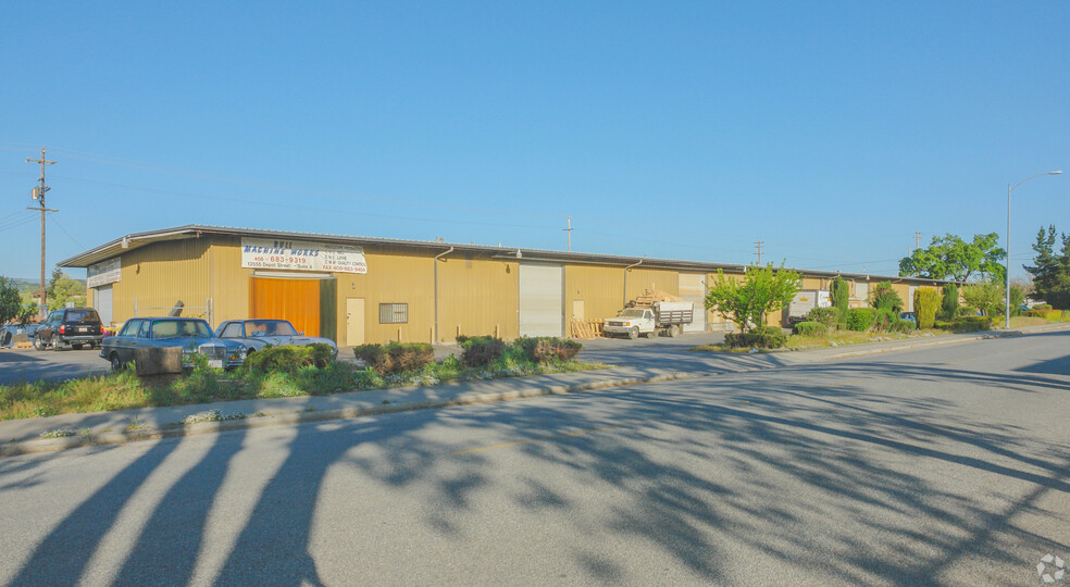 13555 Depot St, San Martin, CA for sale - Building Photo - Image 1 of 1