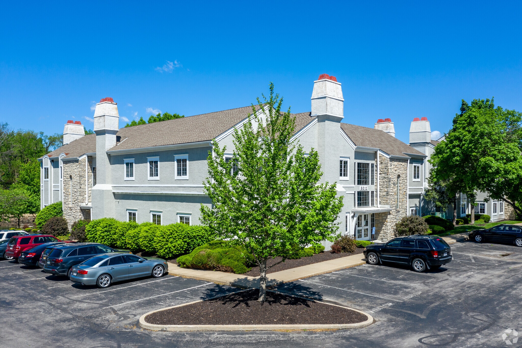 8012 State Line Rd, Prairie Village, KS 66208 Office for Lease