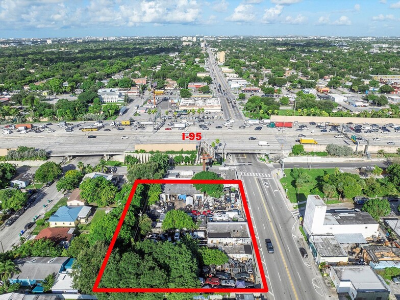 570 NW 54th St, Miami, FL for sale - Building Photo - Image 3 of 11