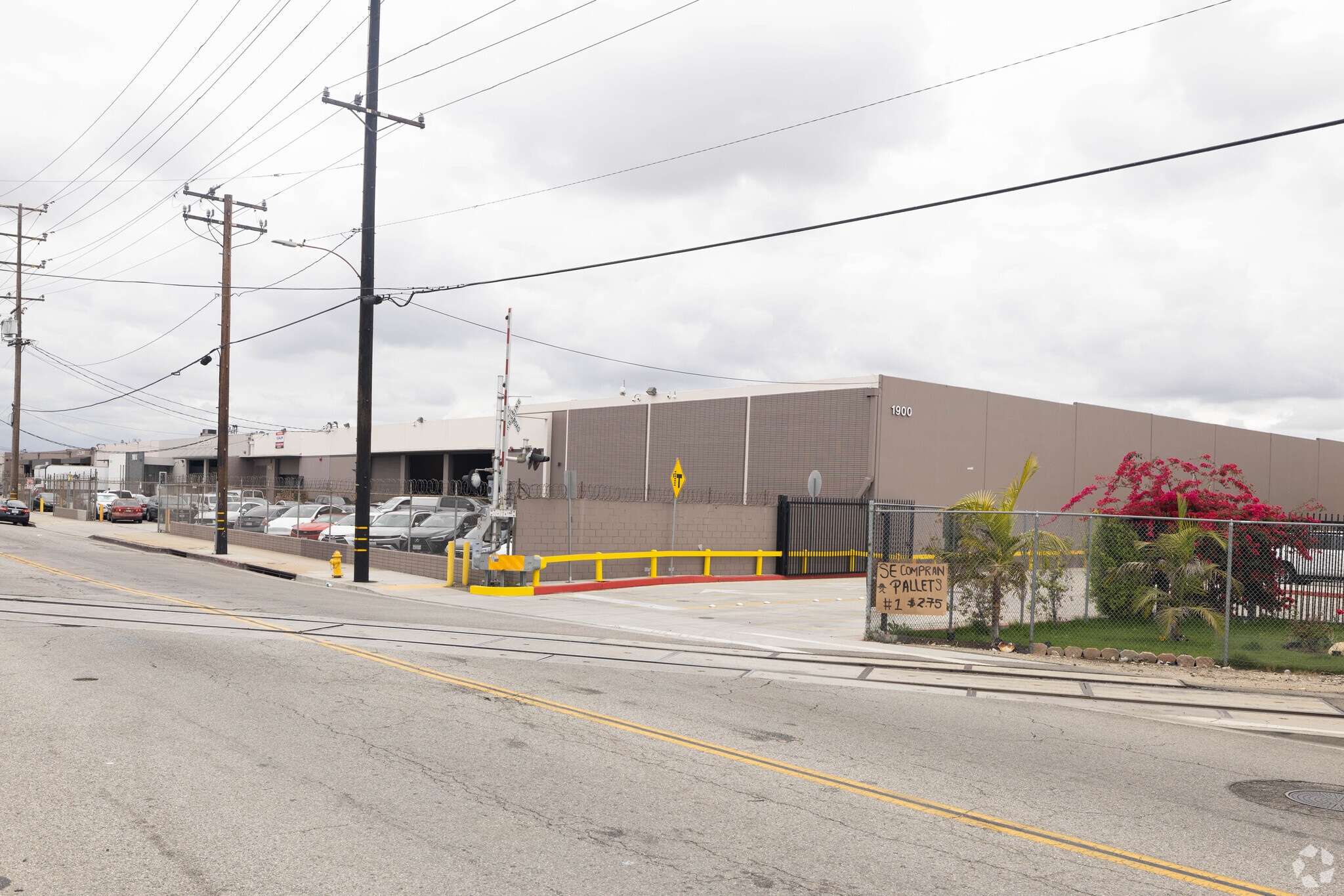 1900-1950 E 25th St, Vernon, CA for lease Building Photo- Image 1 of 18