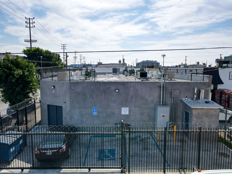 1100 E 14th Pl, Los Angeles, CA for sale - Building Photo - Image 3 of 13