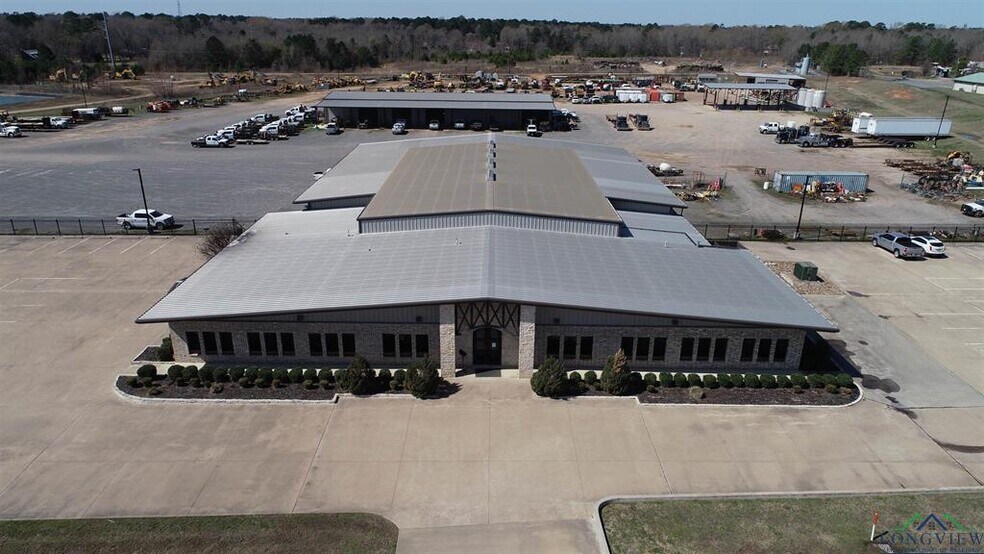 1300 NE Loop, Carthage, TX for sale - Building Photo - Image 1 of 1
