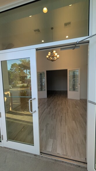 1743 Agora Cir SE, Palm Bay, FL for lease - Lobby - Image 2 of 13