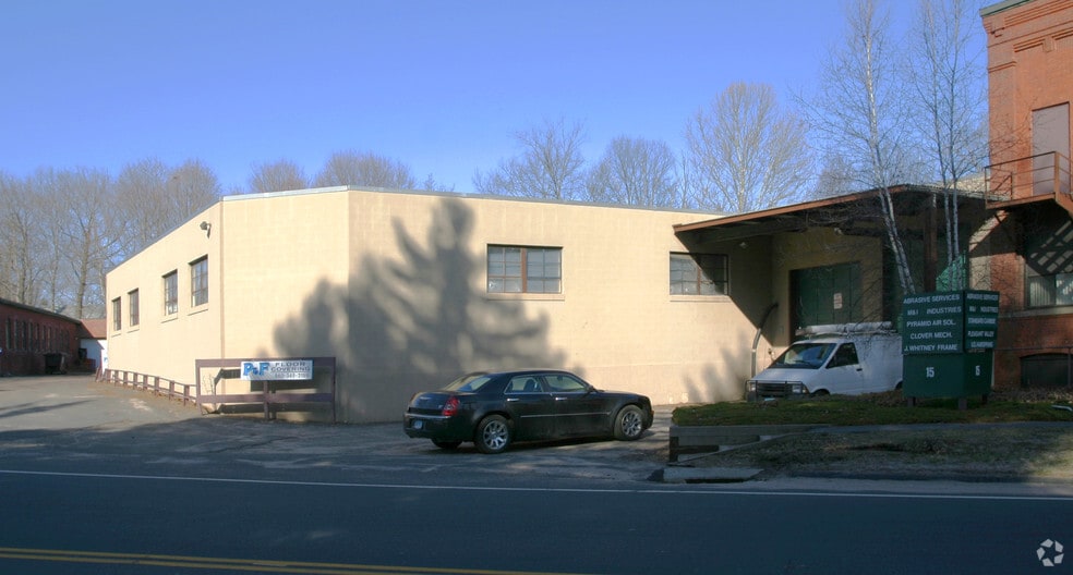 15 N Washington St, Plainville, CT for lease - Building Photo - Image 3 of 12