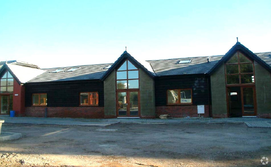 Southampton Rd, Salisbury for sale - Building Photo - Image 2 of 4