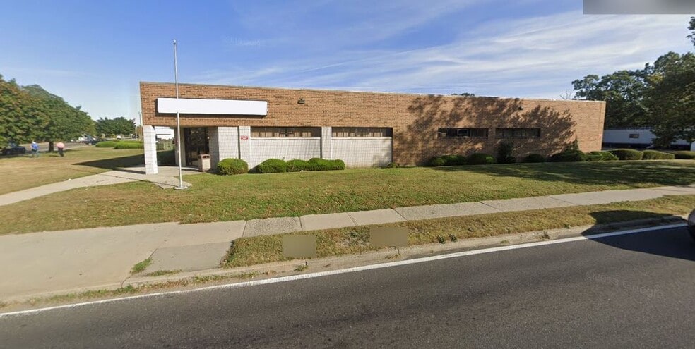 1345 Straight Path, Wyandanch, NY for sale - Building Photo - Image 1 of 1