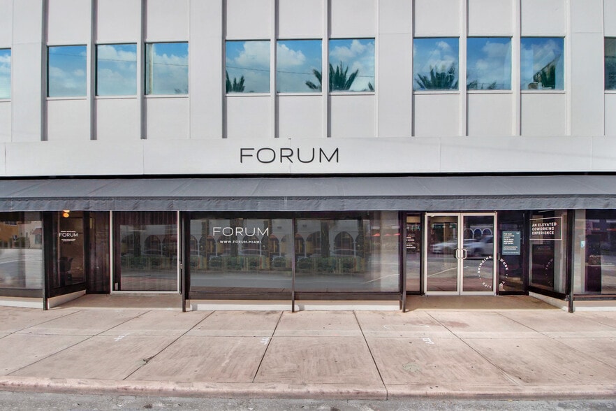 275-299 Alhambra Cir, Coral Gables, FL for lease - Building Photo - Image 1 of 14