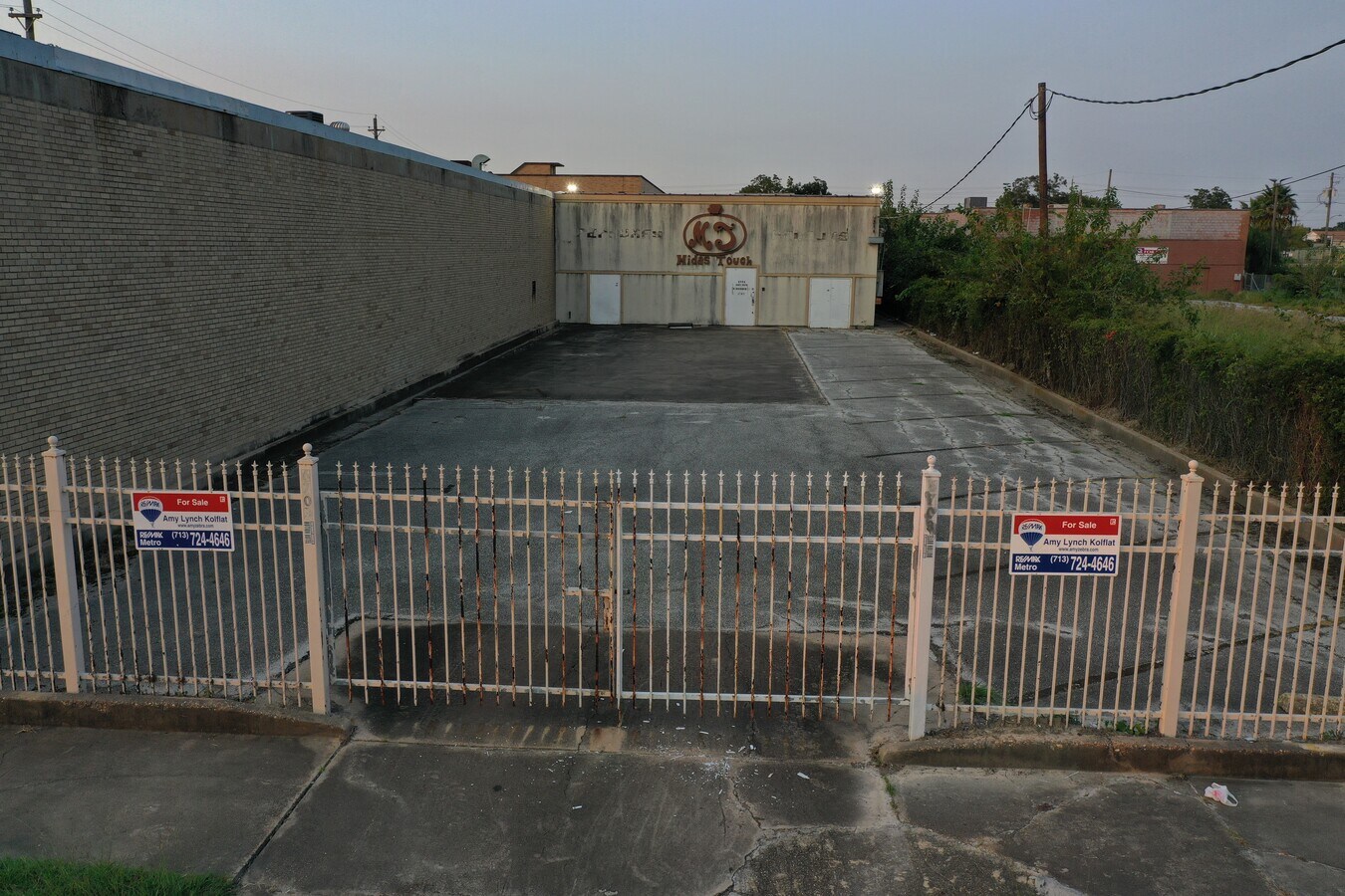 View Photo