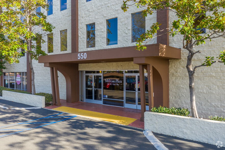 550 W Vista Way, Vista, CA for lease - Building Photo - Image 2 of 4