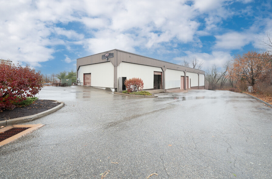 44 Kenosia Ave, Danbury, CT for lease - Building Photo - Image 1 of 4