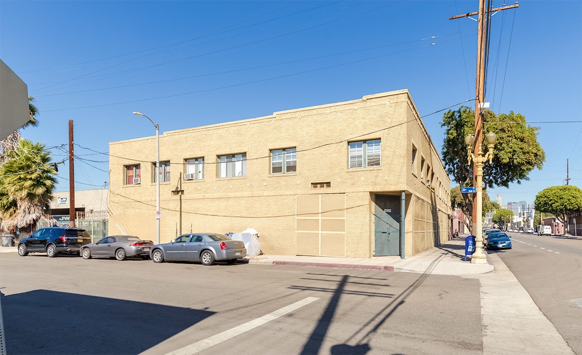 3023-3035 S Grand Ave, Los Angeles, CA for lease Primary Photo- Image 1 of 16