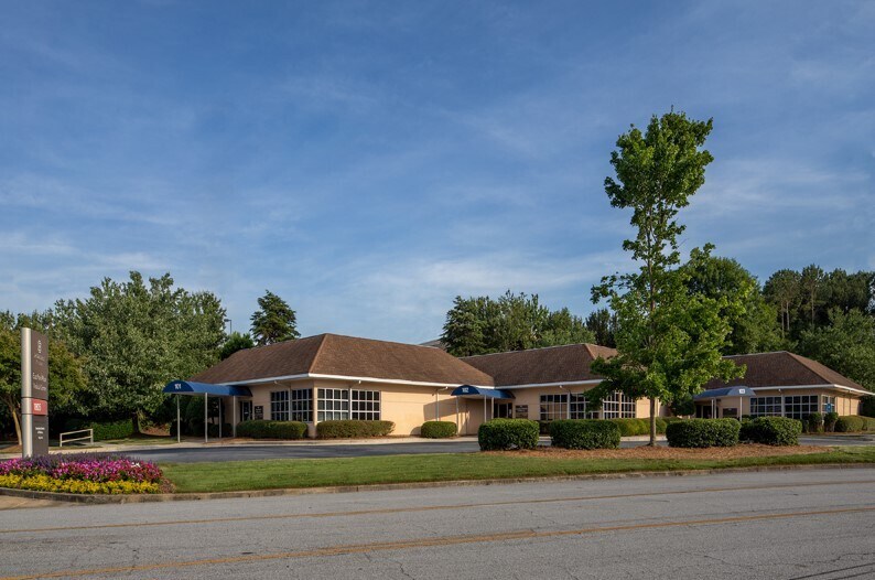 1805 Parke Plaza Cir, Stone Mountain, GA for sale Building Photo- Image 1 of 1