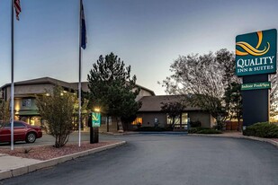 Quality Inn & Suites West Pueblo West - Motel