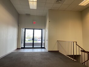 800 E Northwest Hwy, Palatine, IL for lease Interior Photo- Image 2 of 5