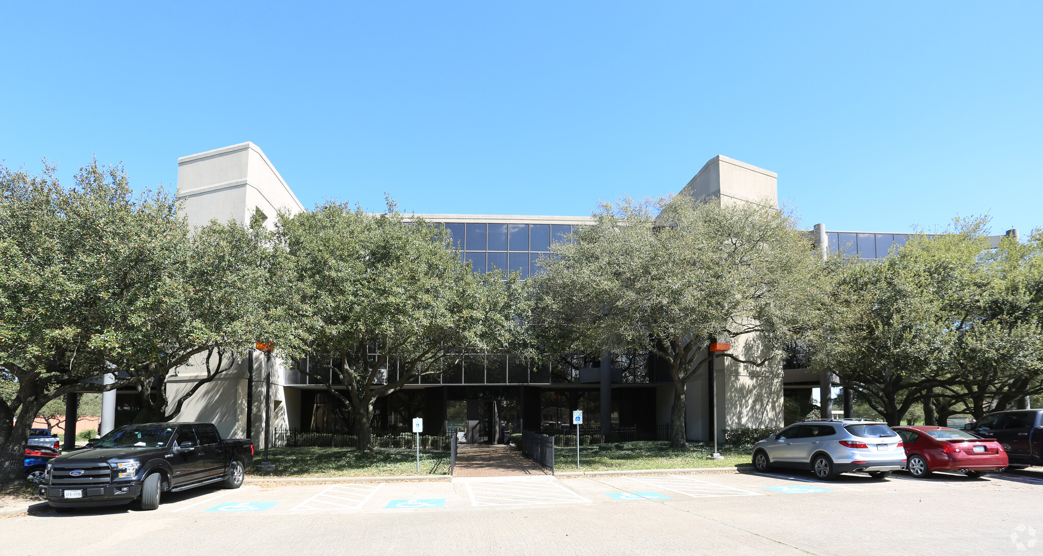 9950 Cypresswood Dr, Houston, TX for sale Building Photo- Image 1 of 9