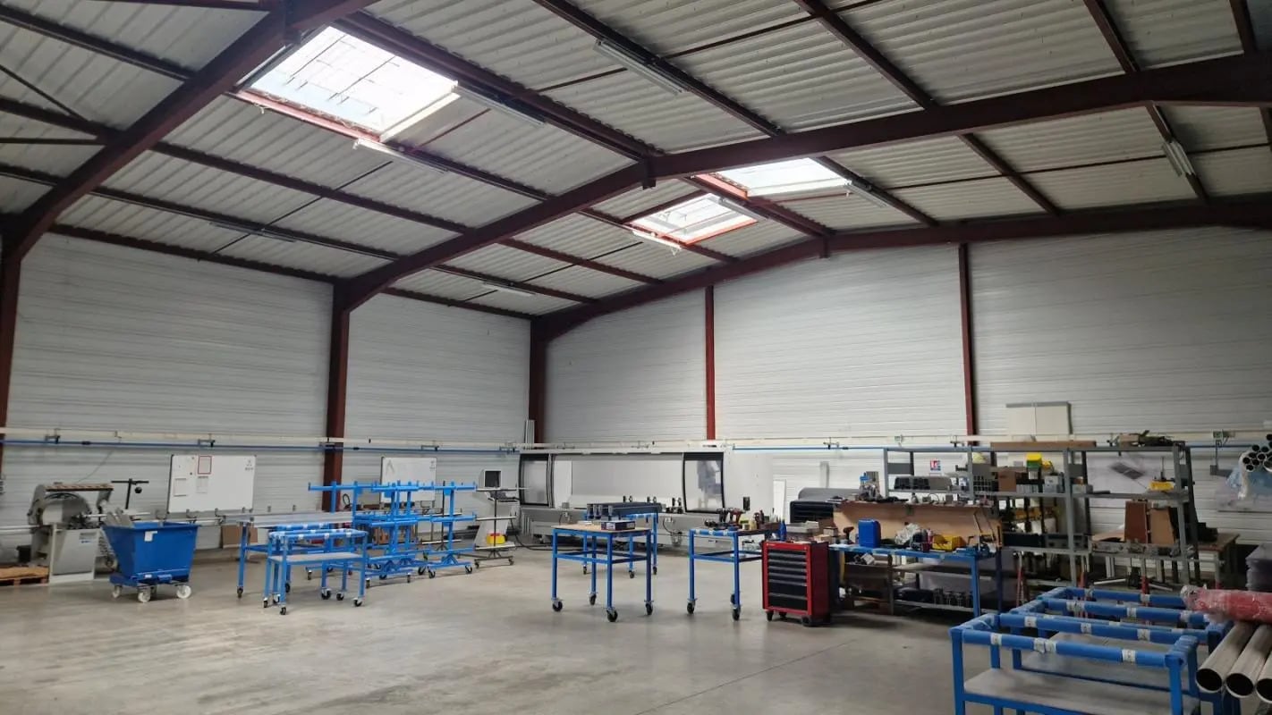 185 Montée Du Gravetan, Saint-Just-Chaleyssin for lease Building Photo- Image 1 of 7