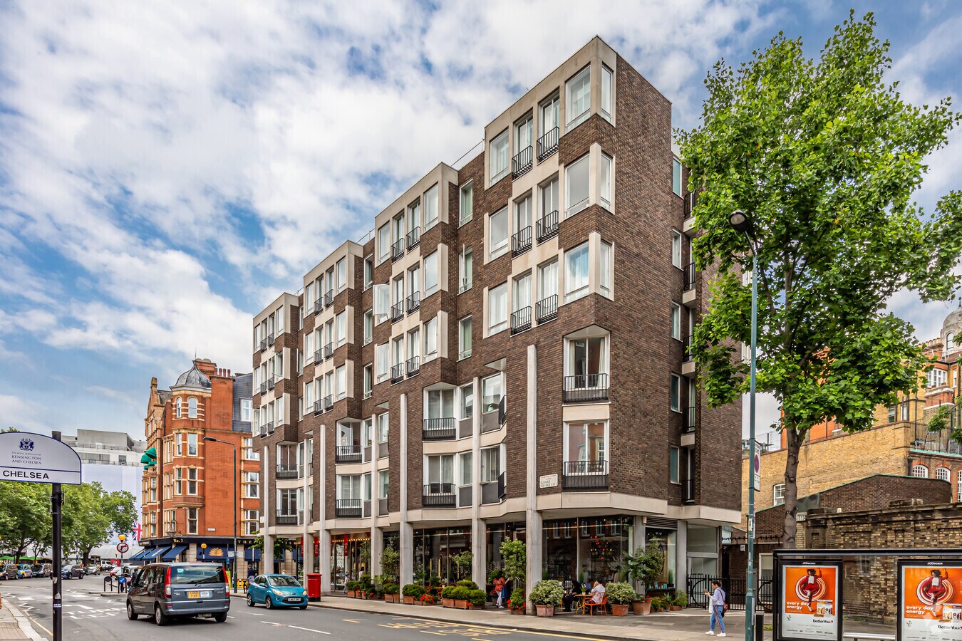 16 Sloane Sq, London, LND SW1W 8EE