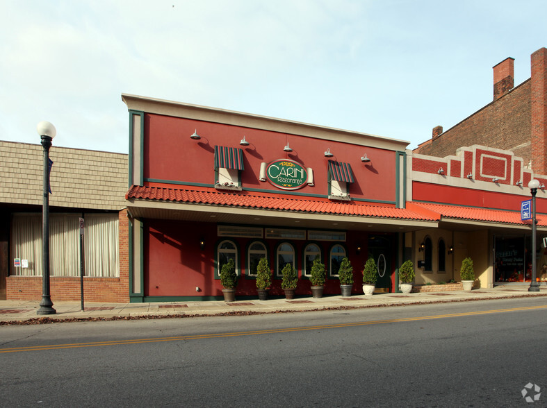 212 Main St, Greenville, PA for sale - Primary Photo - Image 1 of 12