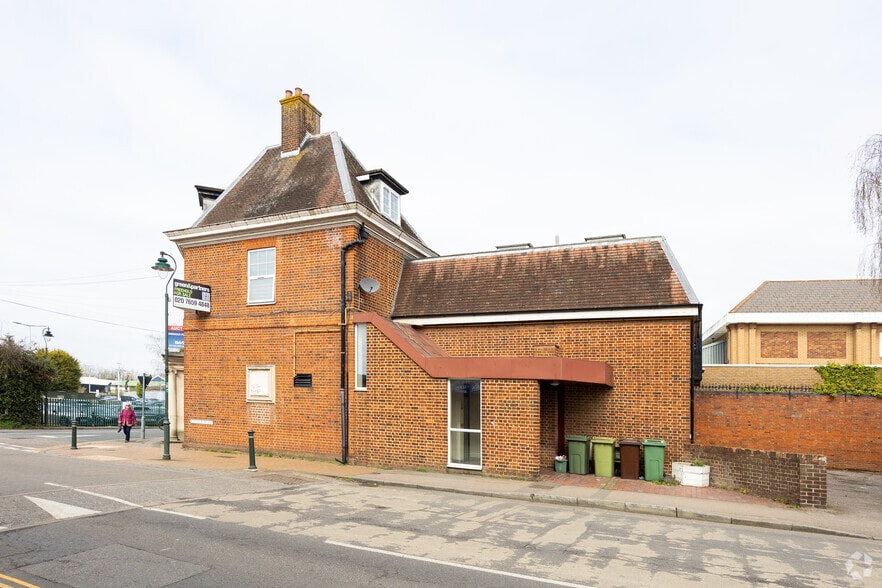 Station Rd, Paddock Wood for lease - Building Photo - Image 2 of 8