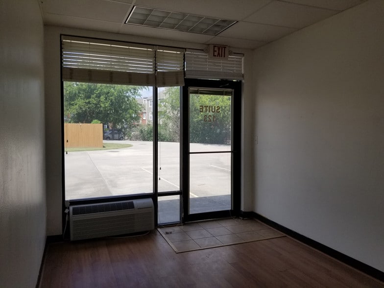 11500 W Fm-1960, Houston, TX for sale - Building Photo - Image 1 of 1