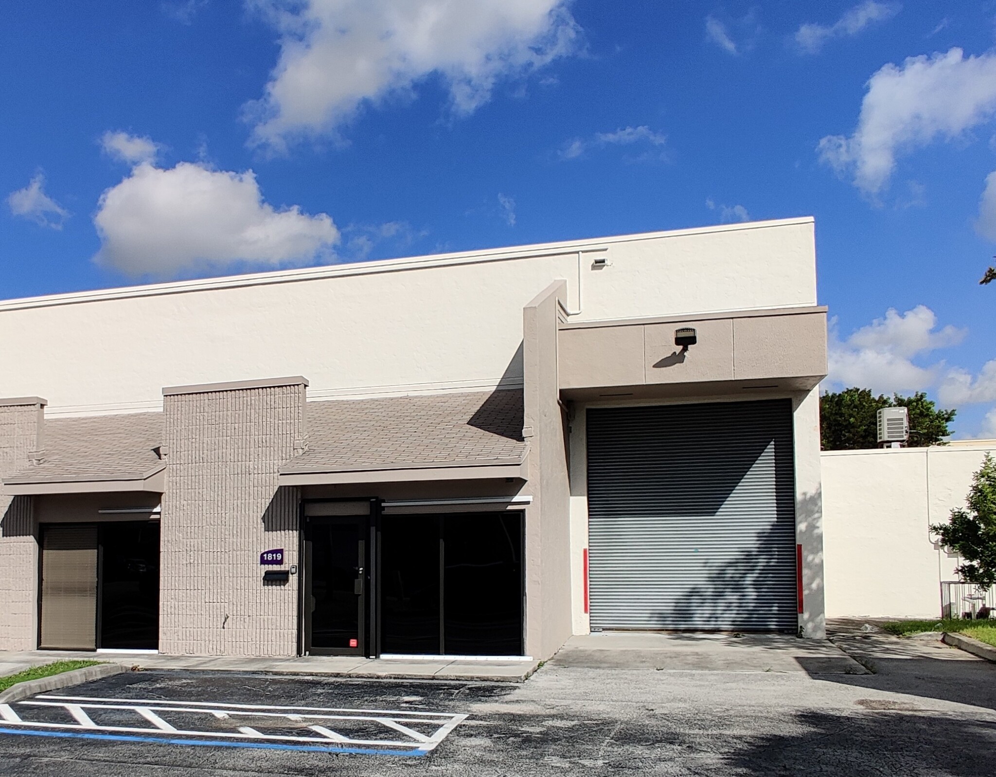 1801-1839 NW 79th Ave, Doral, FL for lease Primary Photo- Image 1 of 12