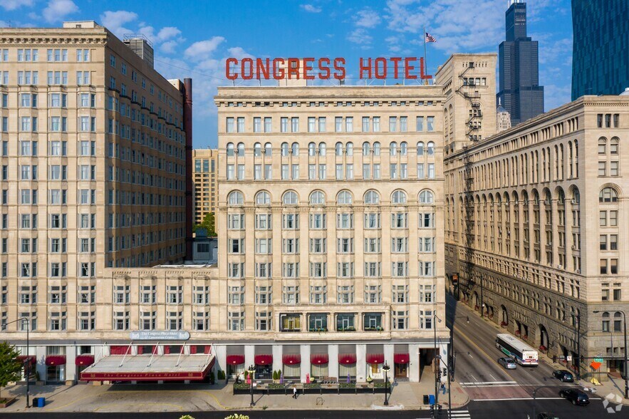 520 S Michigan Ave, Chicago, IL for lease - Building Photo - Image 3 of 4