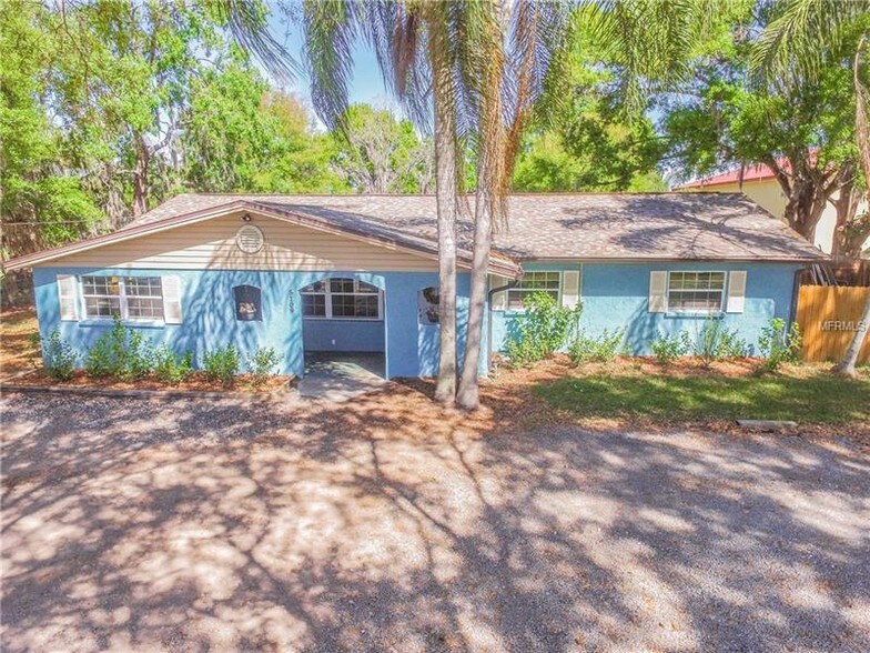 5109 W Lutz Lake Fern Rd, Lutz, FL 33558