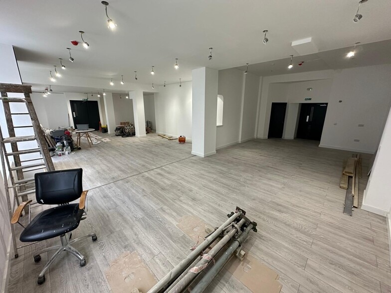 13 Adelphi, Aberdeen for lease - Interior Photo - Image 2 of 2
