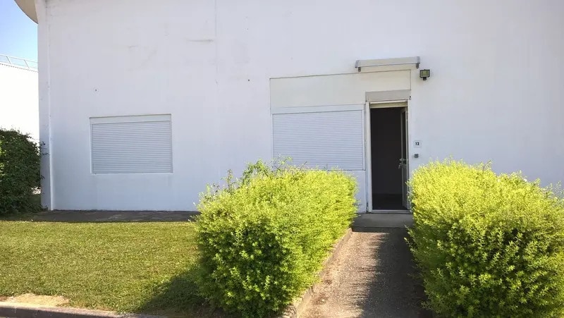 Office in Chambéry for lease Building Photo- Image 1 of 8