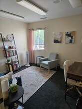 3040 Riverside Dr, Upper Arlington, OH for lease Interior Photo- Image 1 of 6