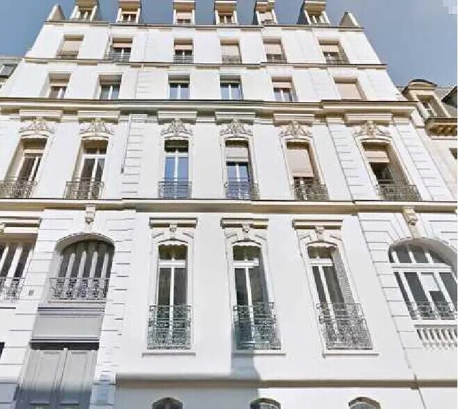5 Rue Henri Rochefort, Paris for lease - Building Photo - Image 1 of 13