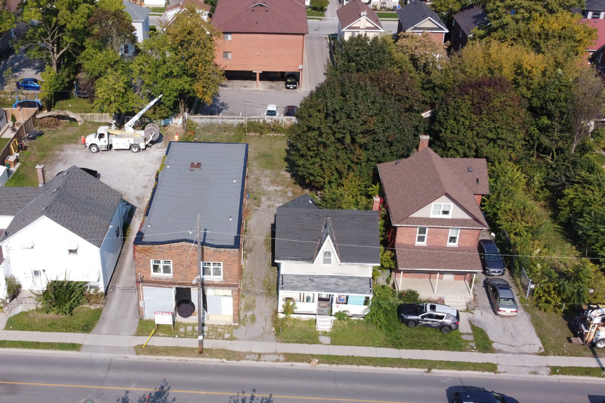 154-156 William St E, Oshawa, ON for sale - Building Photo - Image 3 of 10