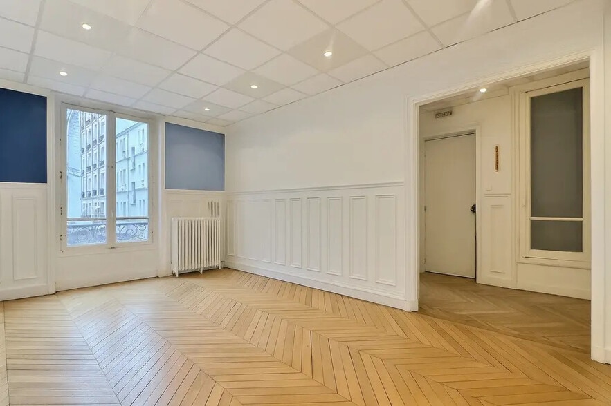 Office in Paris for lease - Building Photo - Image 2 of 9