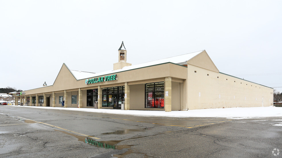 405 E Main St, Canfield, OH for sale - Primary Photo - Image 1 of 1