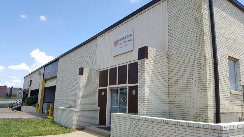 744 E Avenue H, Arlington, TX for sale - Primary Photo - Image 1 of 1