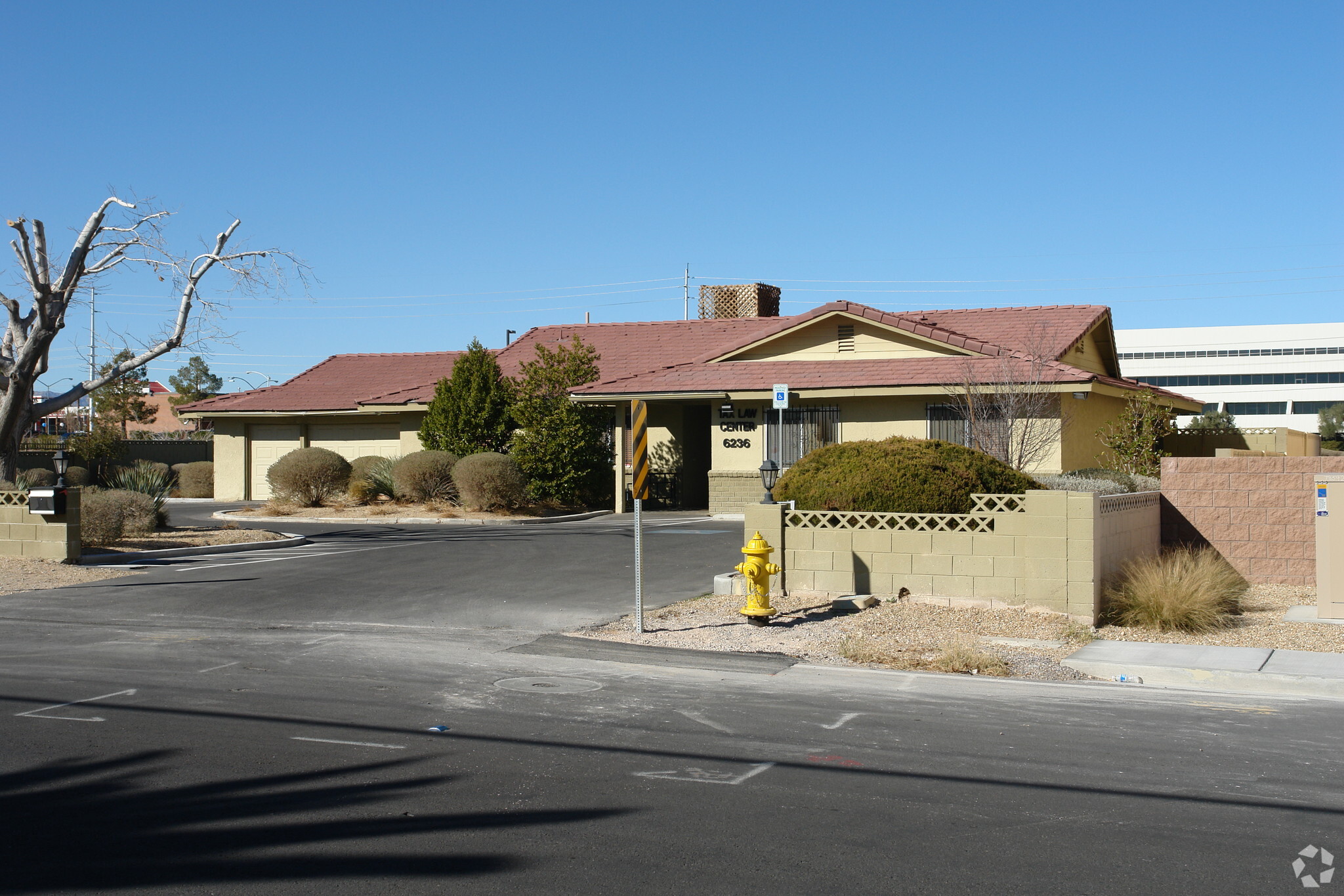 6236 Laredo St, Las Vegas, NV for lease Primary Photo- Image 1 of 5