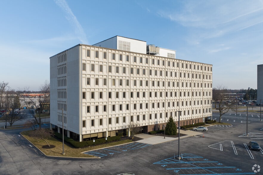 3103 Executive Pky, Toledo, OH for lease - Building Photo - Image 2 of 22