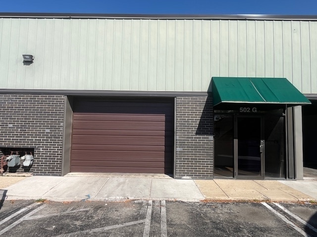 502 Morse Ave, Schaumburg, IL for lease Building Photo- Image 1 of 4