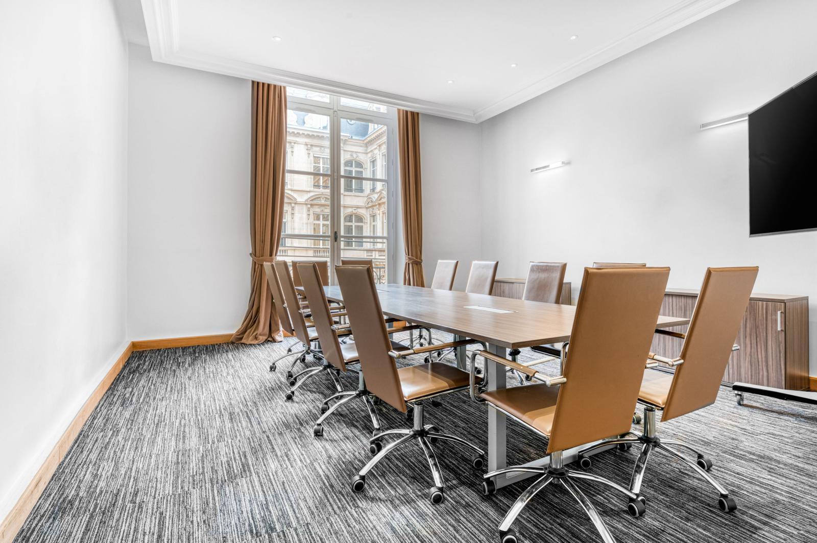 10 Place Vendôme, Paris for lease Interior Photo- Image 1 of 16